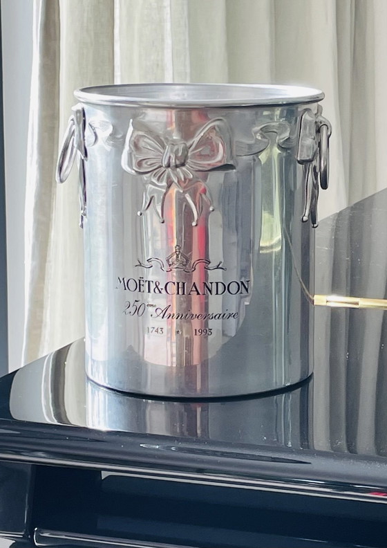 Image 1 of Moët Chandon Champagne Cooler