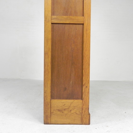 Image 1 of Oak shutter cabinet with 2 shutters, 150 cm high