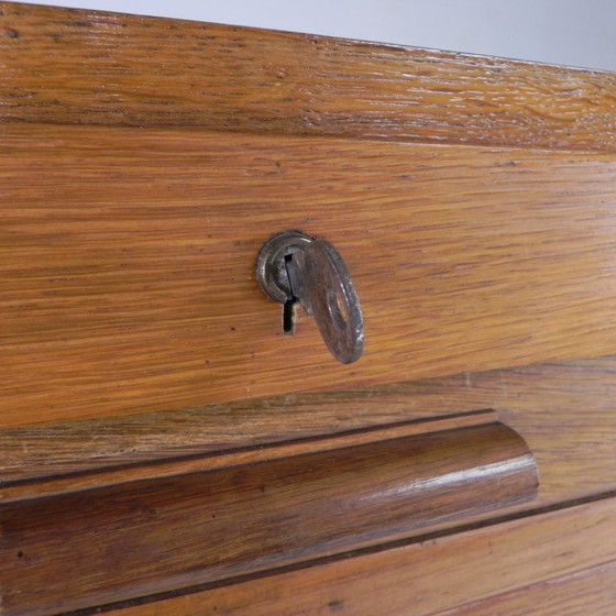 Image 1 of Oak shutter cabinet with 2 shutters, 150 cm high