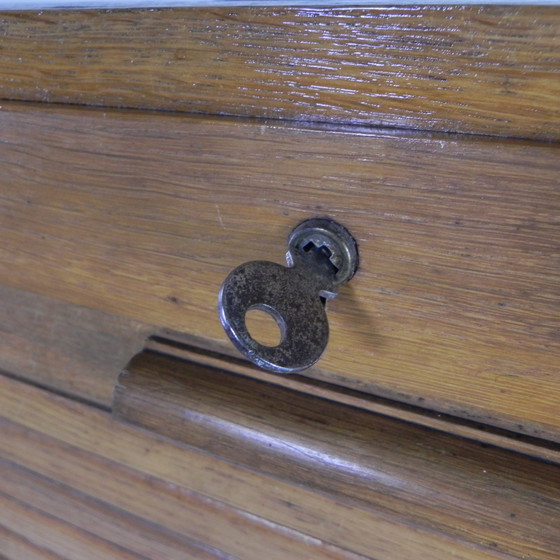 Image 1 of Oak shutter cabinet with 2 shutters, 150 cm high