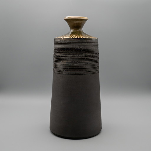 Atsushi Yuba Japanese Bottle Shigaraki vase