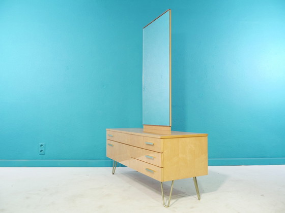 Image 1 of Toletta vintage / cassettiera con specchio, anni '60, Germania