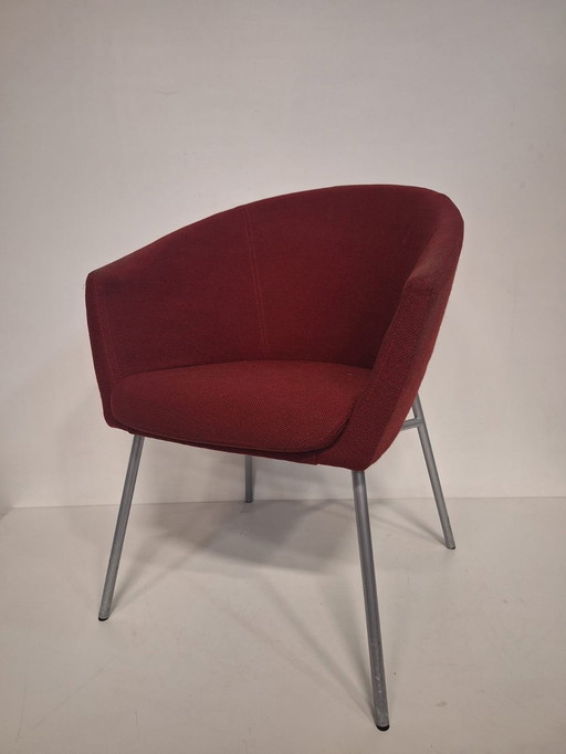 2X Artifort Megan Meeting Chair