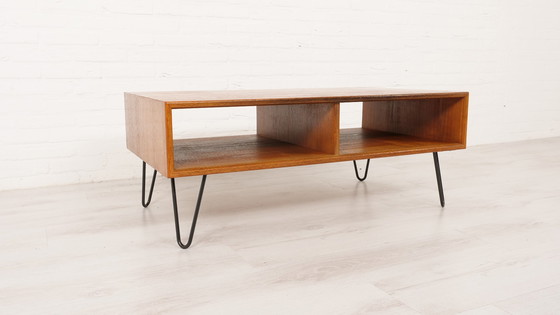 Image 1 of Vintage coffee table