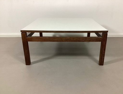 Table Spectrum Lieshout TZ84 design Ko Liang Le