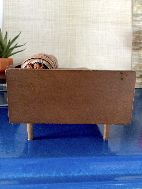Image 1 of Divano letto in miniatura vintage della Mattel