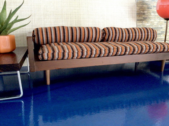 Image 1 of Divano letto in miniatura vintage della Mattel