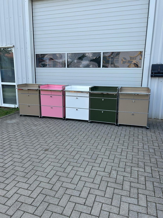 Image 1 of USM Haller Commode à langer, excellent état, toutes les couleurs