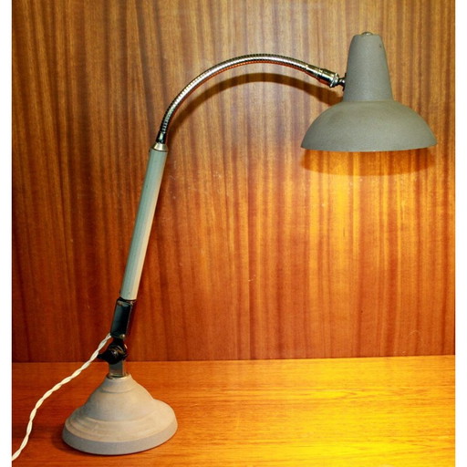 Lampada da scrivania vintage in metallo e bachelite, 1950