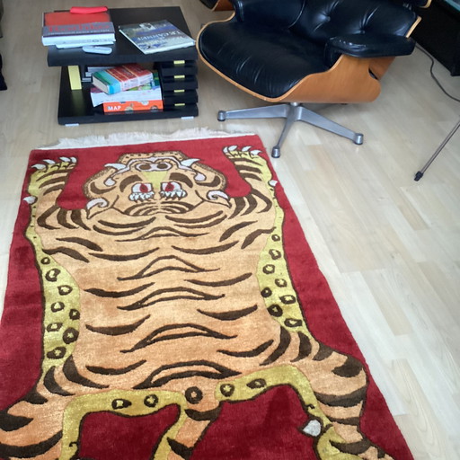 Tiger rug. Nepal