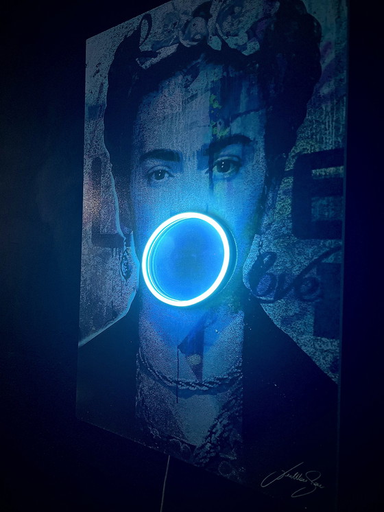 Image 1 of LedMansion Frida Kahlo Blue Bobble PopArt Wall Art Led Lamp