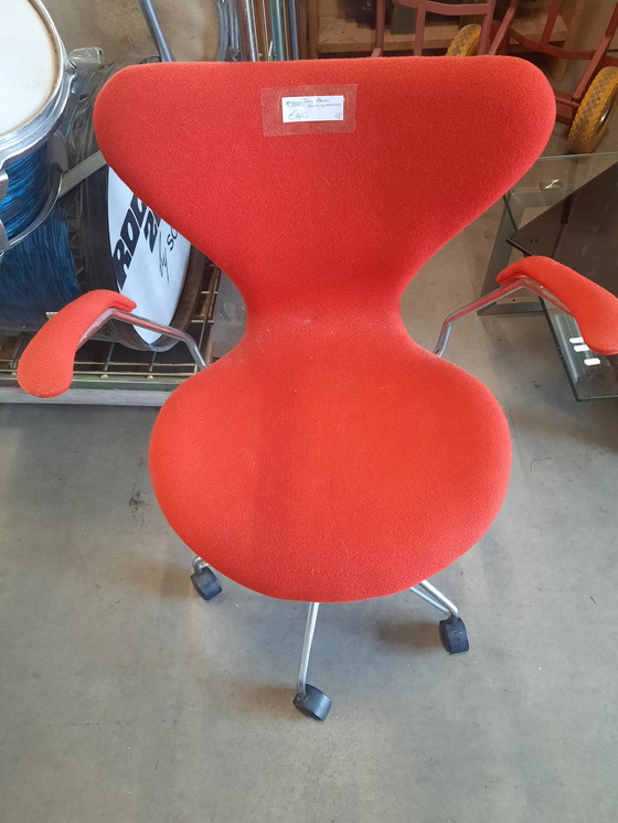 Image 1 of Fritz Hansen office chair