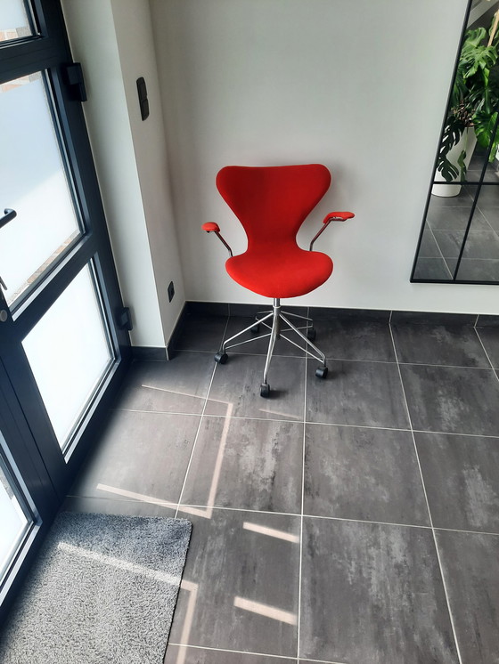 Image 1 of Fritz Hansen office chair