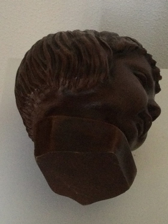 Image 1 of Girl's head sculpture