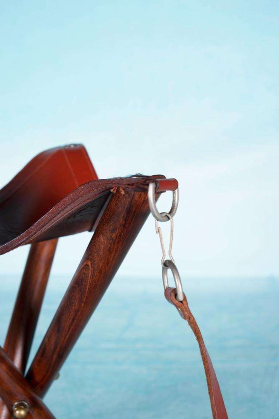 Image 1 of Tabouret de voyage scandinave bohème en cuir, teck Tabouret danois