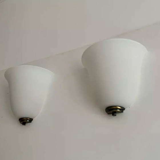 Image 1 of 2X Vintage Wall Lights Verre De Vianne, Opaline Et Laiton, Domec France 1970