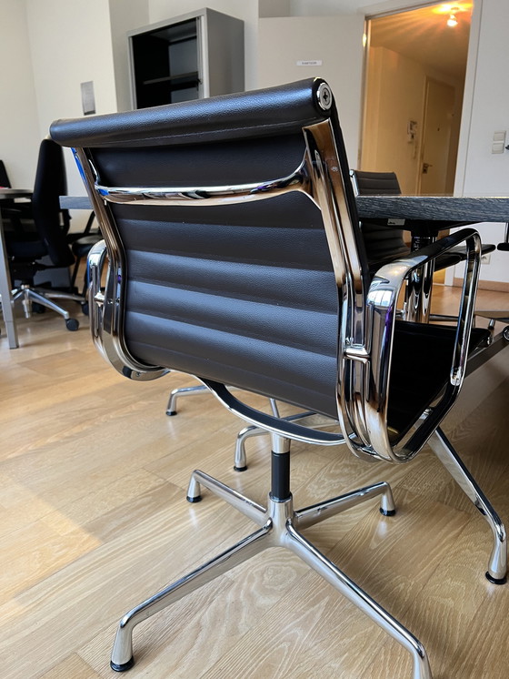 Image 1 of 6x Vitra Chairs by Charles & Ray Eames