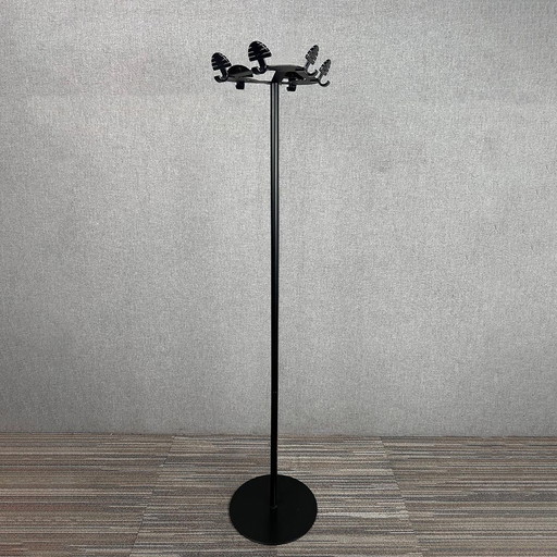 Manade Coat Stand