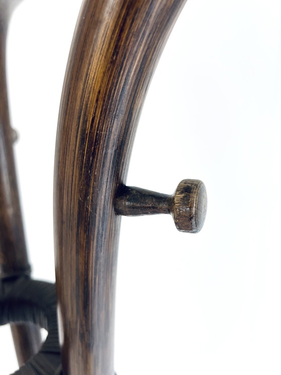 Image 1 of Porte-manteau brutaliste