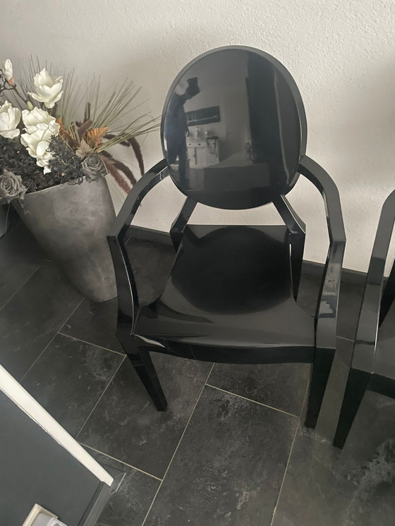 Image 1 of 2x Kartell Louis Ghost by Philippe Starck Fauteuils noirs