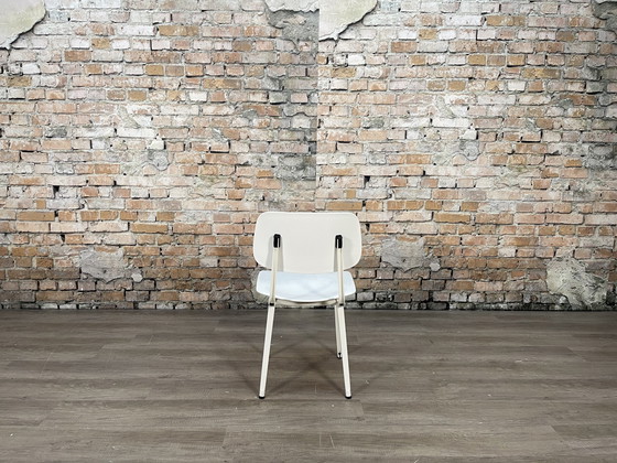 Image 1 of Ahrend Revolt White Set 6X Chairs