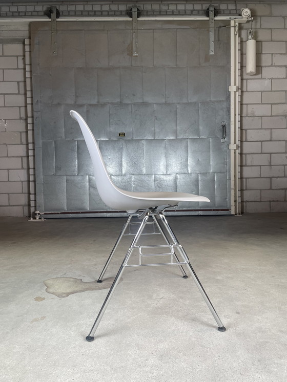 Image 1 of 6x Vitra Eames DSS chair