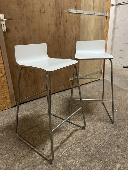 2x Modern Bar Stools, White, Metal Frame