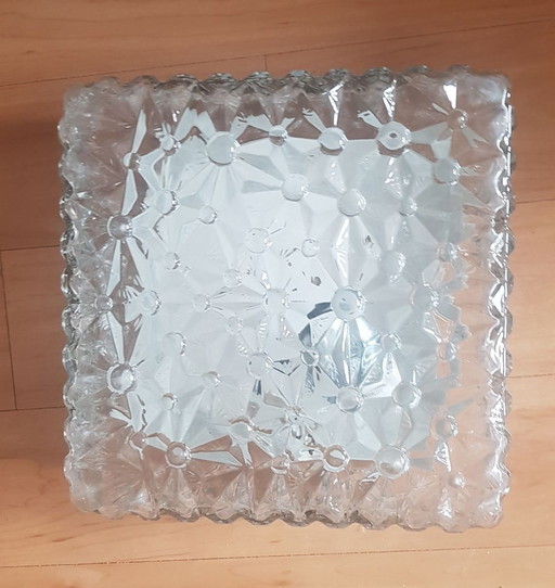 Lámpara de techo cuadrada con estampado floral de Richard Essig