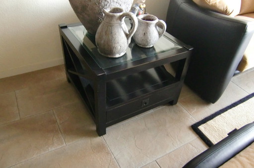 2 Side tables