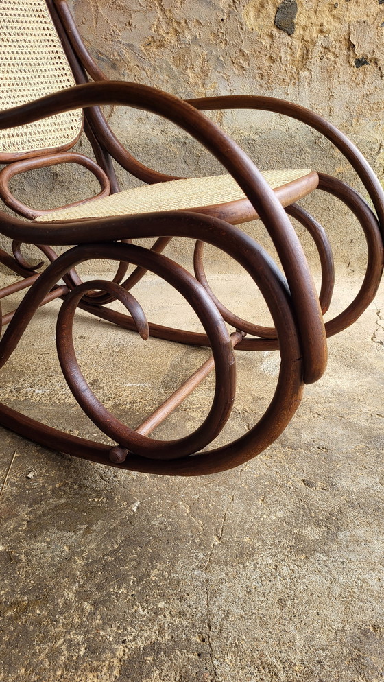 Image 1 of Rocking chair - Rocking Chair En Bois Courbé