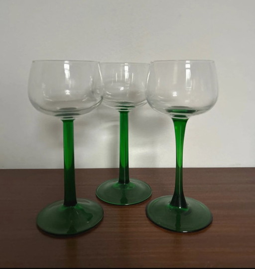 3x Luminarc White Wine Glasses