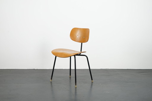 Mid - Century SE68 side chair with black frame by Egon Eiermann for Wilde + Spieth