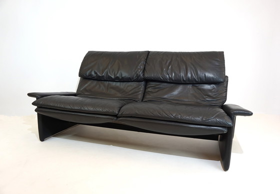 Image 1 of Saporiti Italia 2 seater leather sofa by Giovanni Offredi