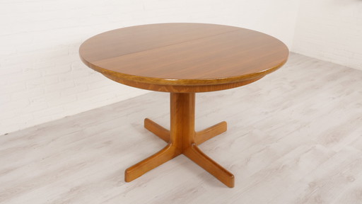 Vintage round dining table | Walnut | 110 cm