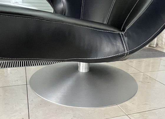 Image 1 of Leolux Parabolica armchair