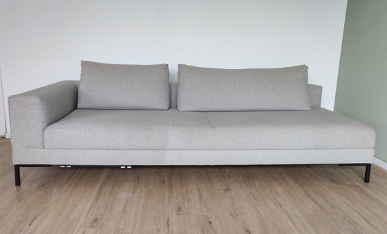 Image 1 of Aikon Lounge van Design on Stock