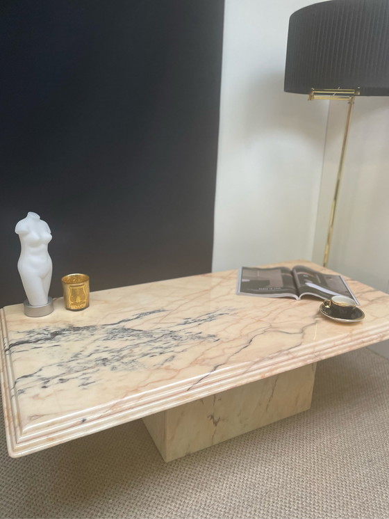Image 1 of Table italienne vintage en marbre rose
