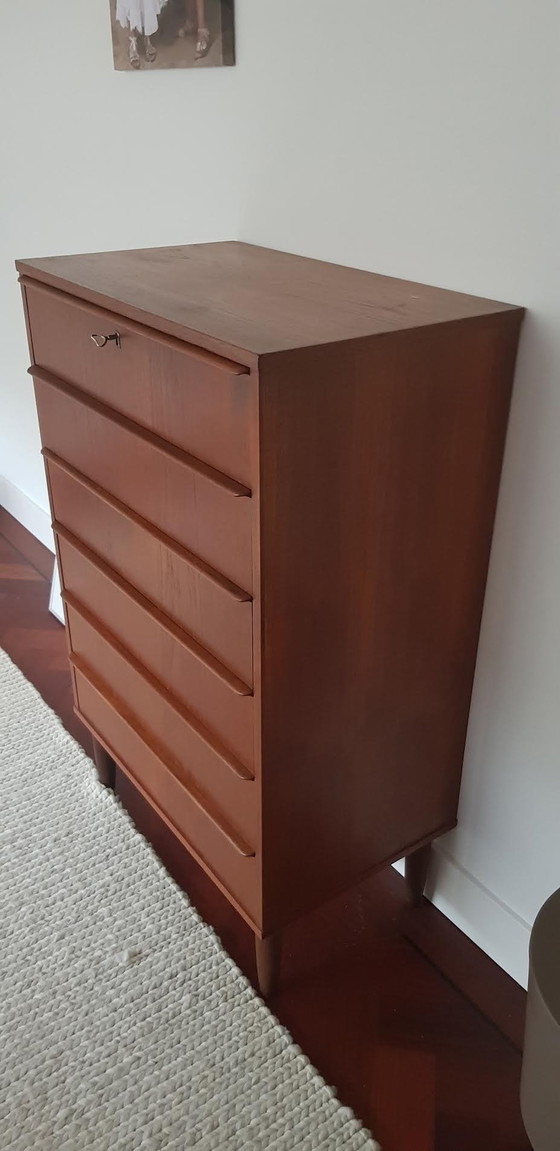 Image 1 of Cassettiera danese in teak