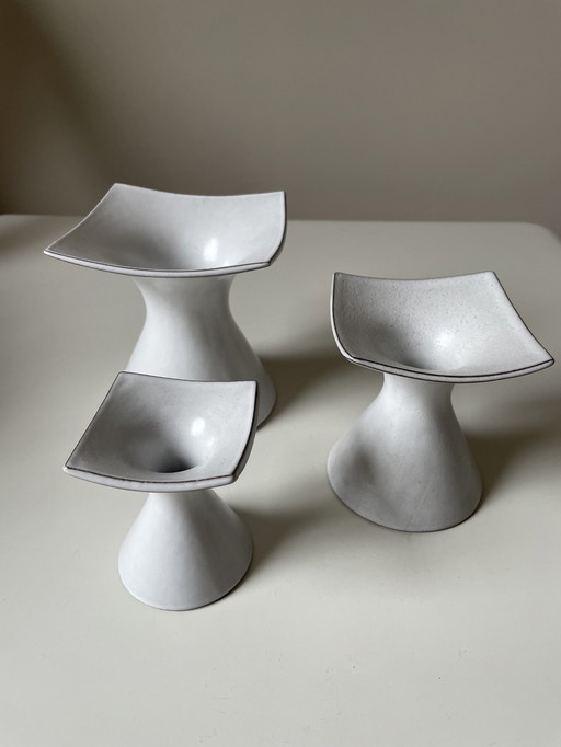 3x Cor Unum vase. Vintage.