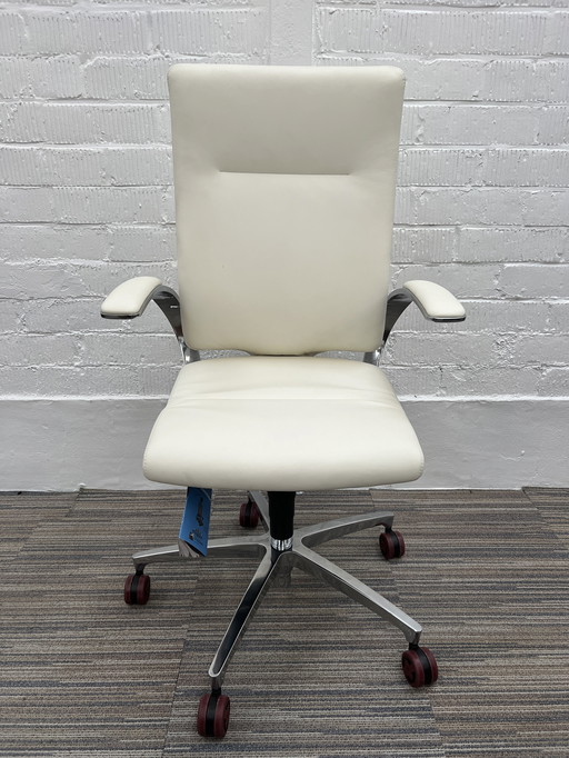 Dauphin In Touch 5440 Executive chair