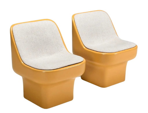 2x Architectural Fiberglass Lounge Chairs by Douglas Deeds