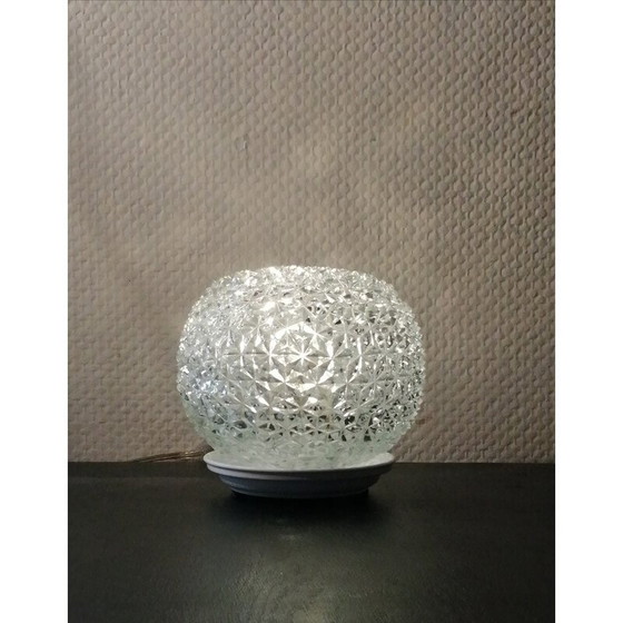 Image 1 of Vintage table lamp in the shape of a sphere in diamond-point glass, 1960