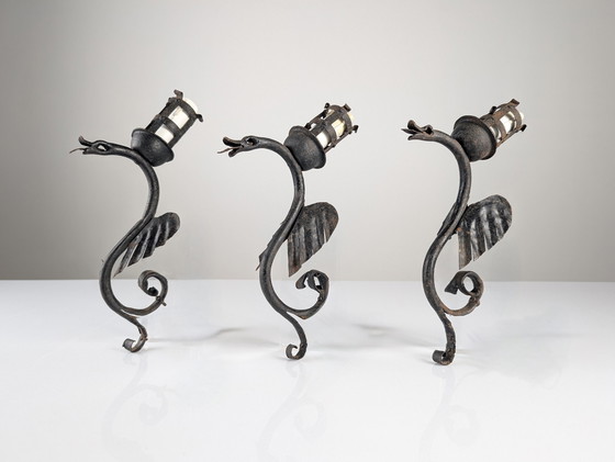 Image 1 of Juego de tres apliques de dragón de hierro forjado