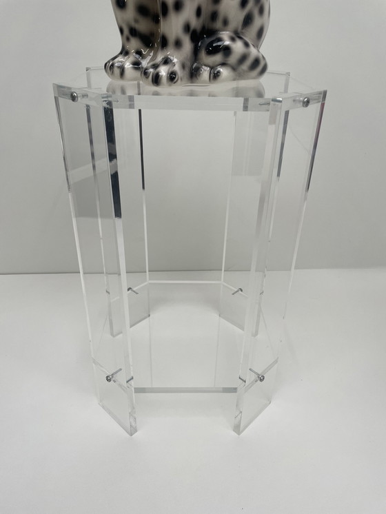 Image 1 of Vintage plexiglass pillar