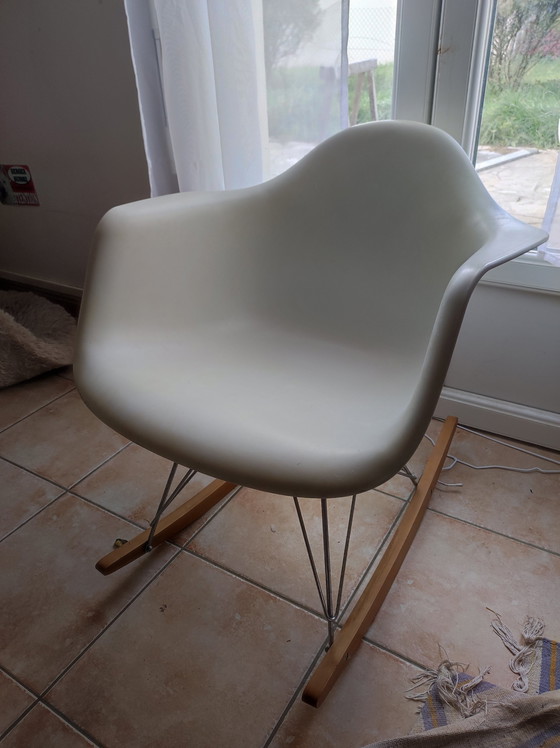 Image 1 of Vitra Y18 Rocking Chair