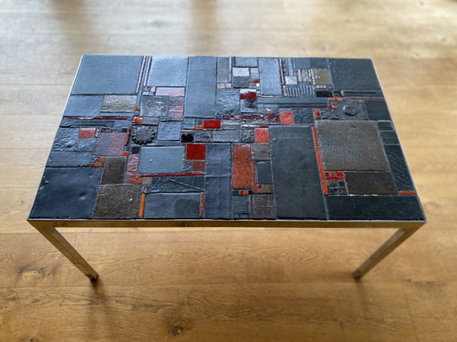 Pia Manu Coffee Table