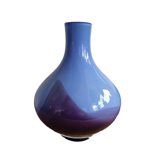 Vase en verre violet des années 1990