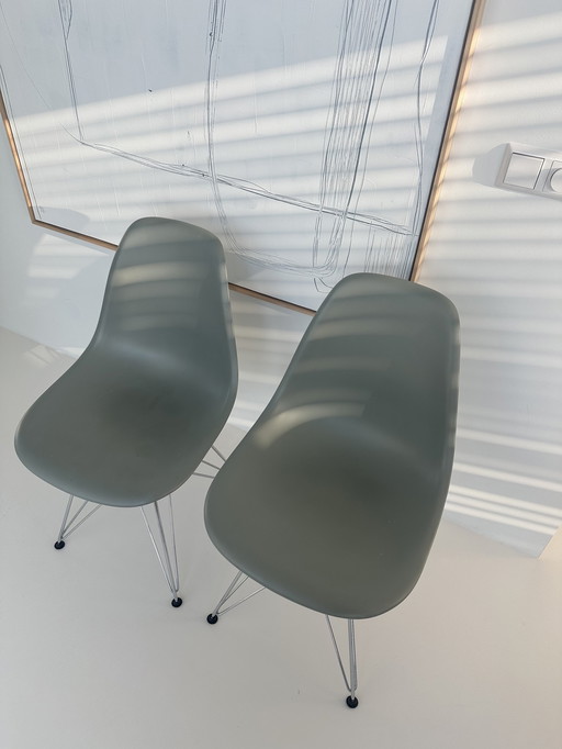 2x Vitra Eames Dsr