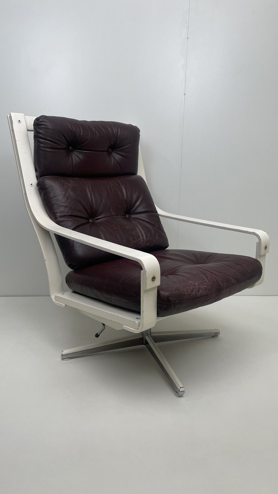 Image 1 of Georg Eknes Norwegian design lounge swivel armchair with leather cushions