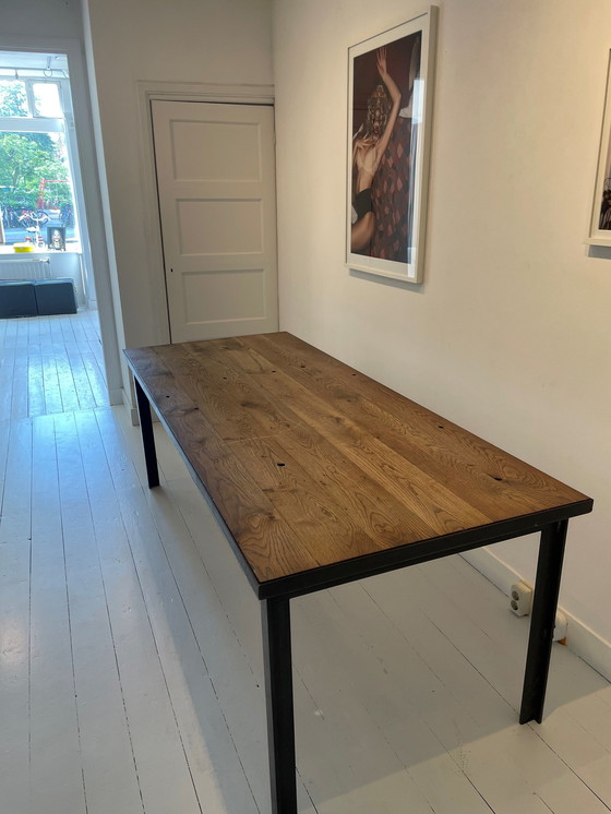 Image 1 of Table en bois de chêne brut